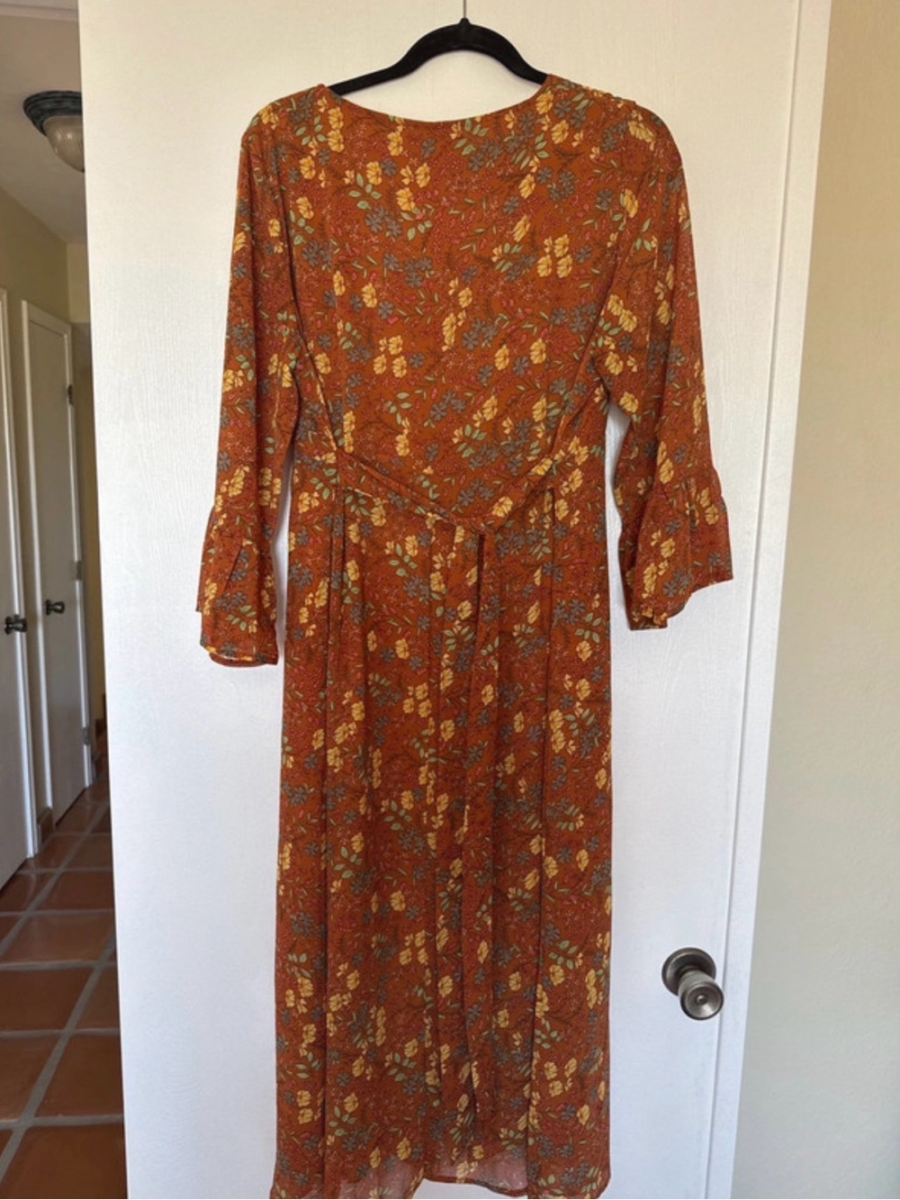 Autumn Floral V-Neck Maxi Dress - Picture 3 of 5